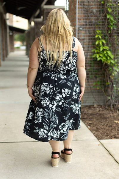 IN STOCK Cassidy Midi Dress - Black and White Floral | Women’s Dress