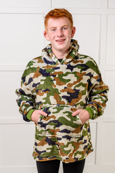 Kids Oversized Hoodie Blanket in Camo