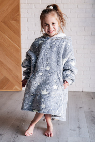 Kids Oversized Hoodie Blanket in Grey Stars